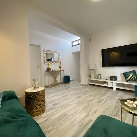 Apartment Luxury Bungalow «Perla Del Mar»